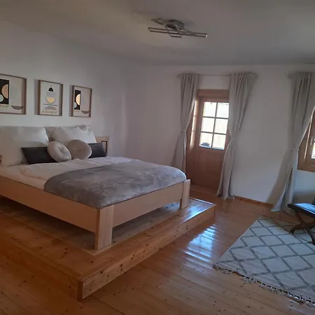 Nyaraló Stadt Juwel *