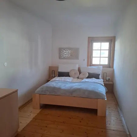 Stadt Juwel Nyaraló Mürzzuschlag